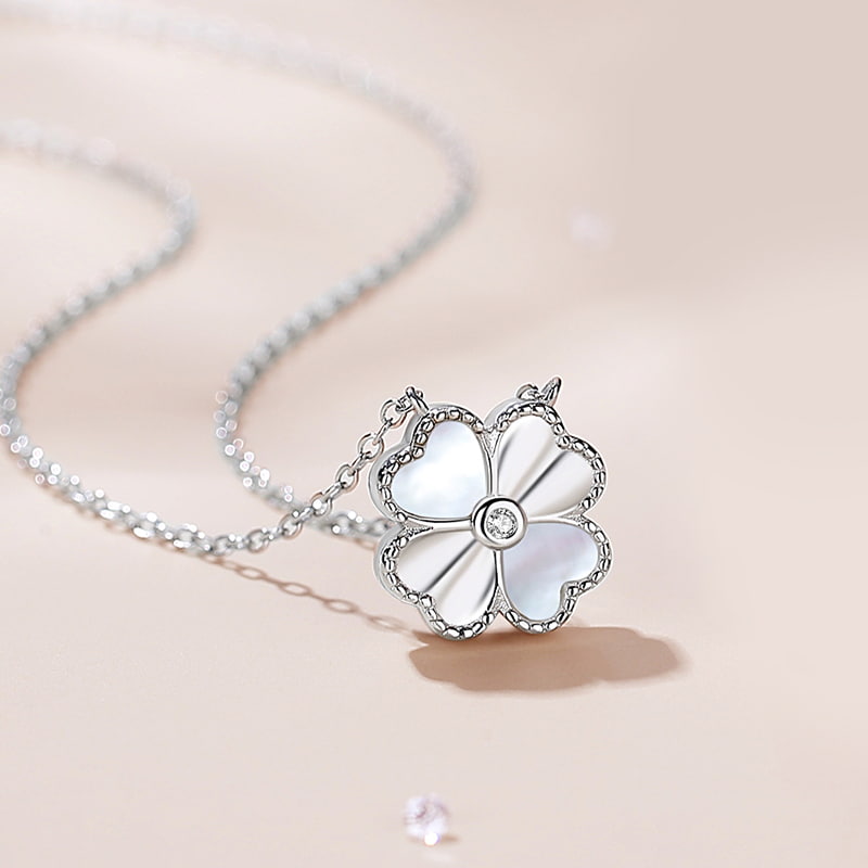 Clover Elegance Necklace